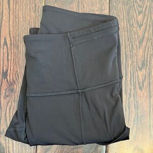 Lululemon Women’s crop leggings